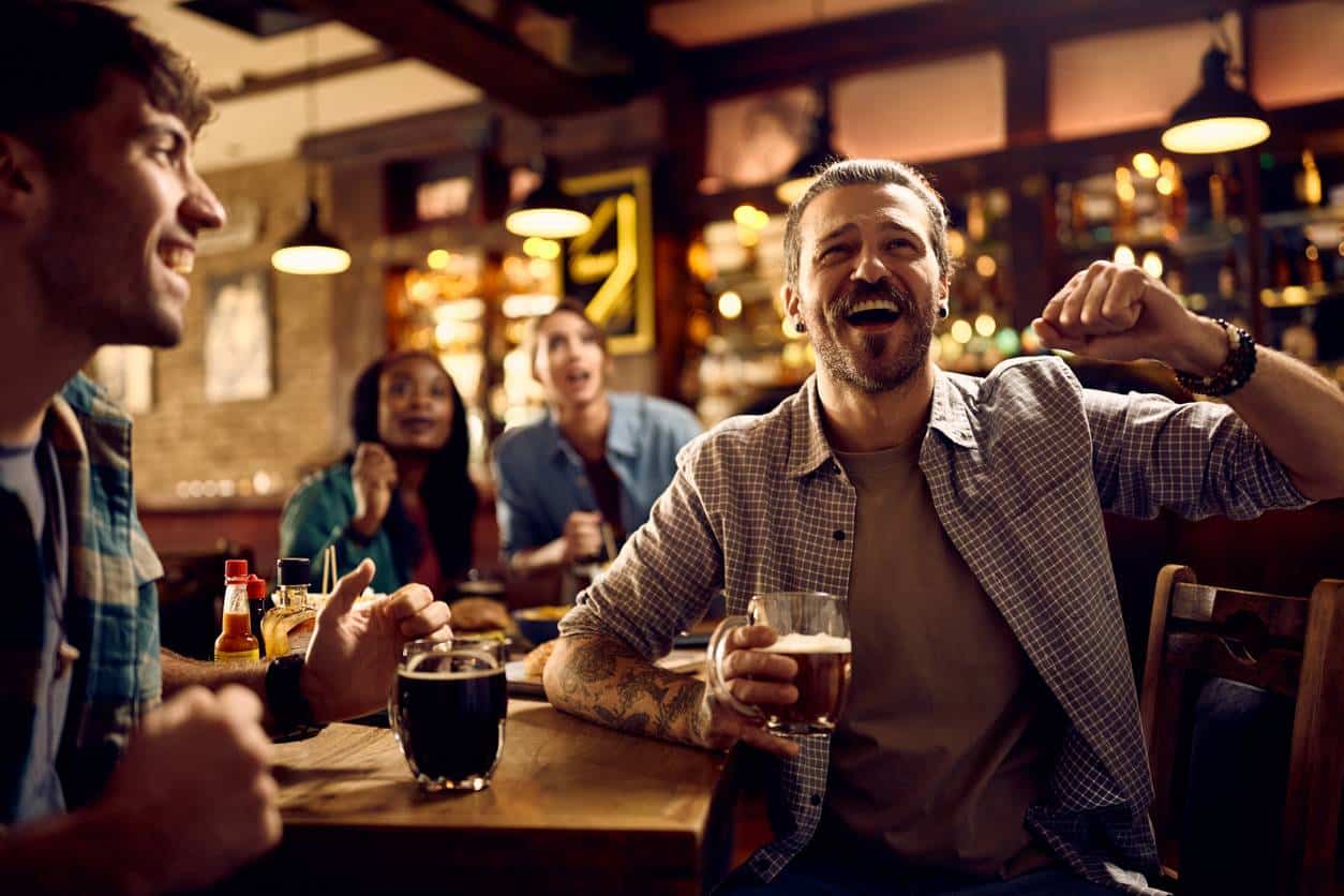 ambiance chaleureuse d'un pub irlandais 